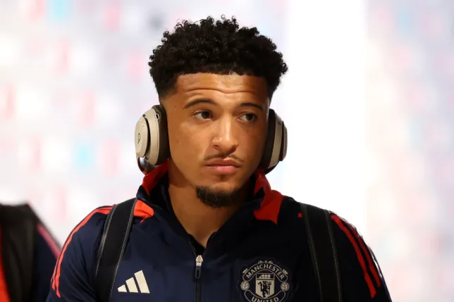 PSG chooses not to pursue Jadon Sancho despite Manchester United's interest in Manuel Ugarte