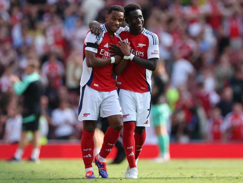 Arsenal Dominate Wolves To Kick Off Premier League Title Pursuit