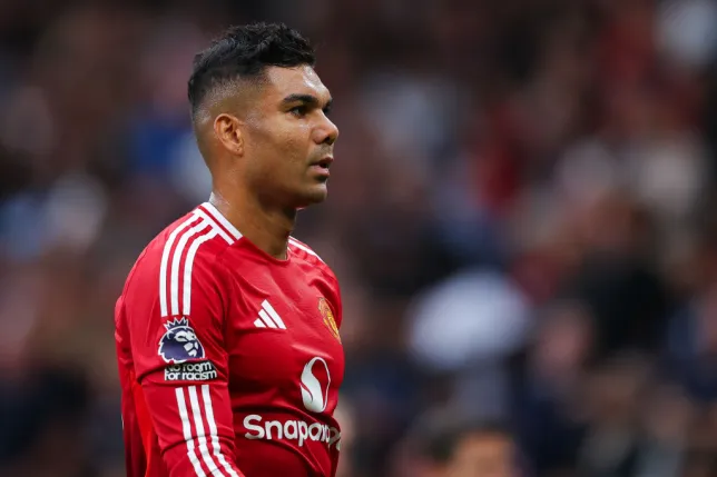 Galatasaray in negotiations with Manchester United for Casemiro following Liverpool defeat