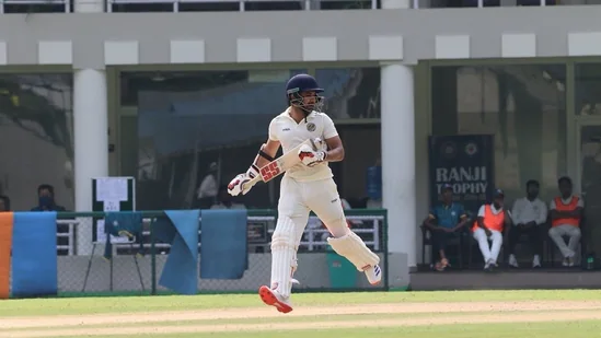 Agni Chopra, son of Vidhu Vinod Chopra, hits his 2nd consecutive double century, surpassing Don Bradman's record