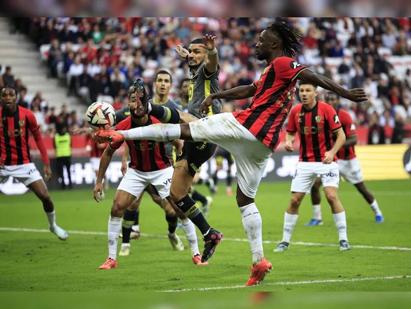 Late Nice Goal Snatches Victory from Lille in Ligue 1, Lyon Triumph in 'Le Derby'