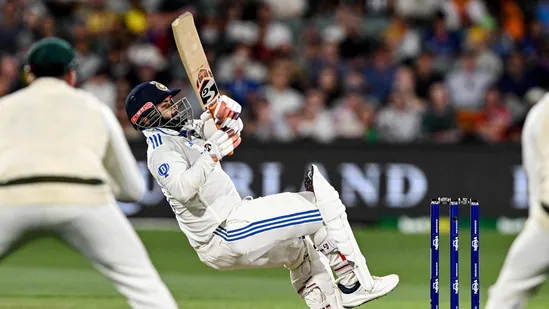 Gavaskar Criticizes Rishabh Pant's Test Performance, Suggests IPL as Alternative